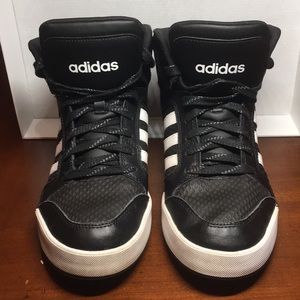 🔥🔥ADIDAS HIGHTOPS!! MENS SIZE 11